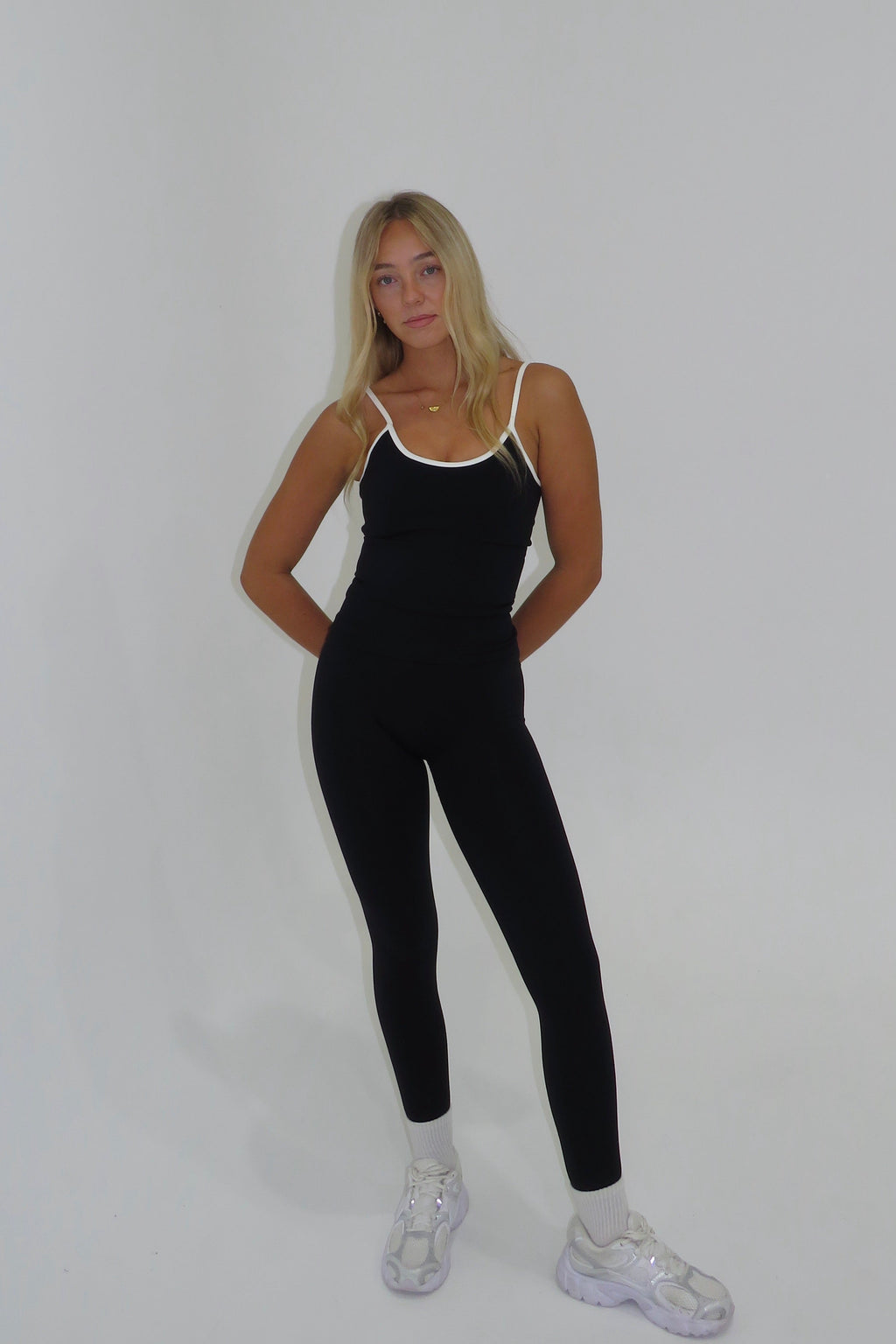 Sadie Two Toned Leggings - Black/White