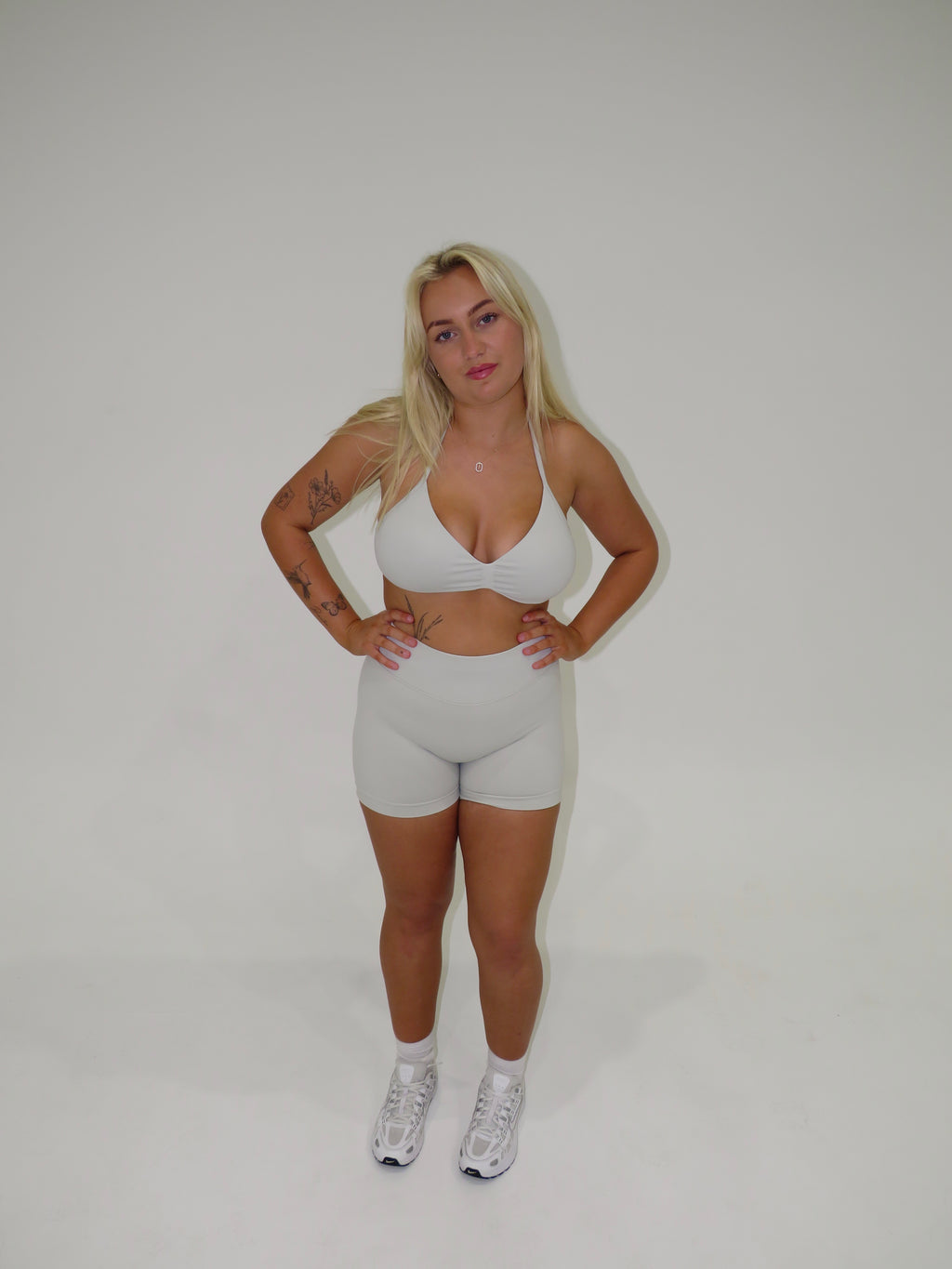 Belle Shorts - Beige
