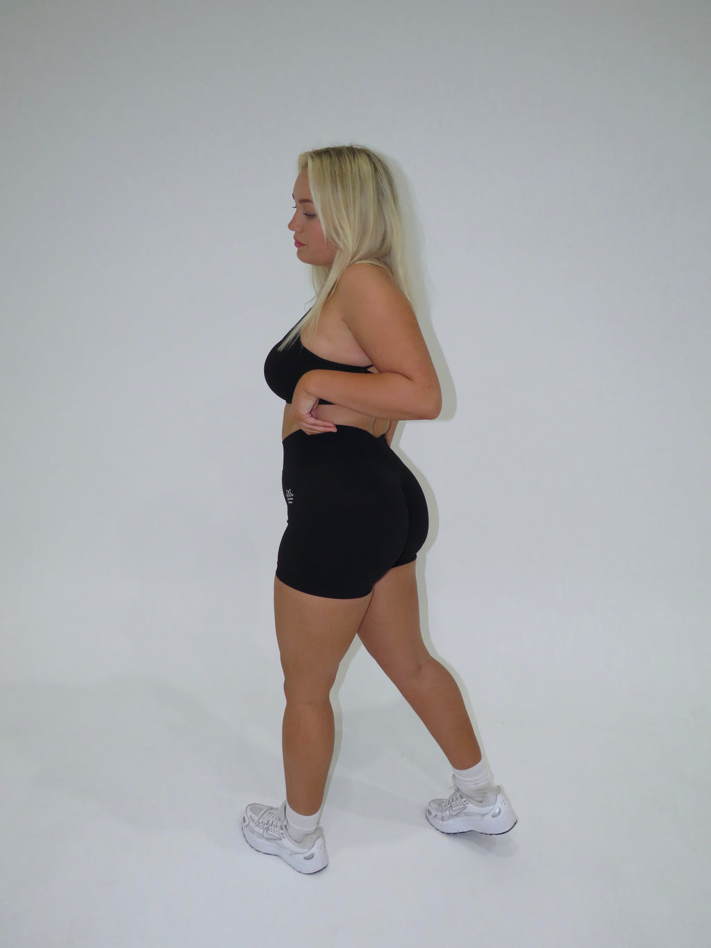 Milly Criss-Cross Crop - Black